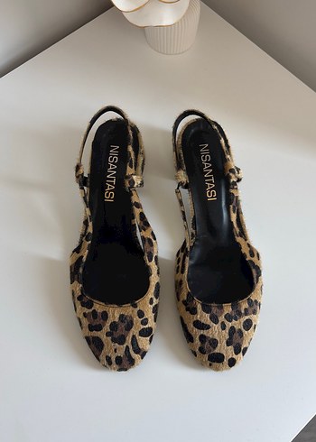 Leopar Desenli Tokalı Kadın Topuklu Ayakkabı