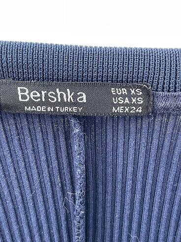 xs Beden lacivert Renk Bershka Kısa Elbise %70 İndirimli.