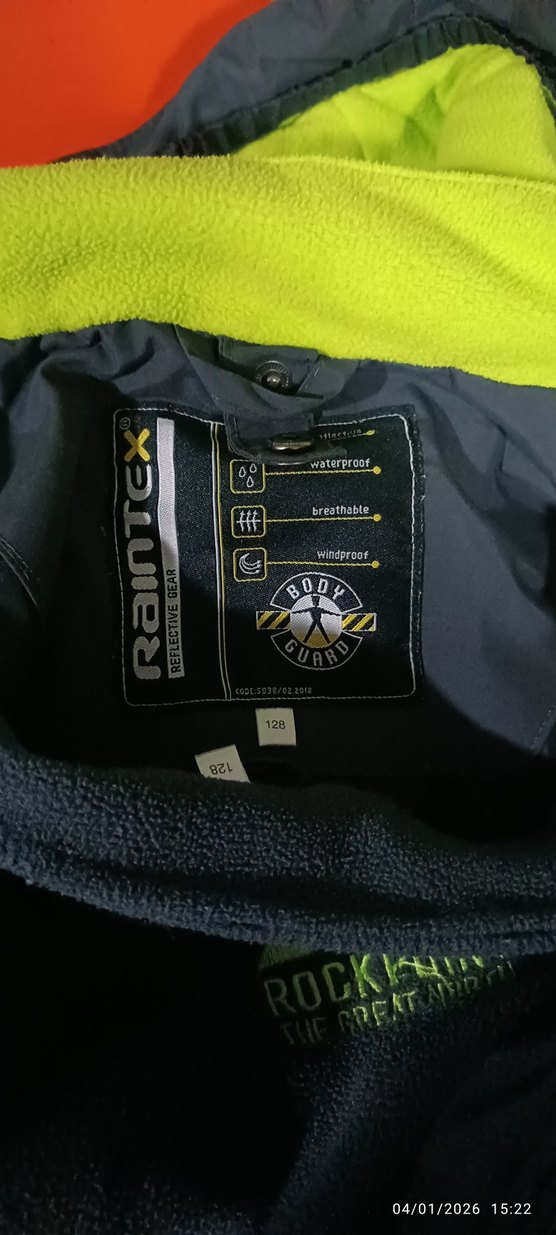 Erkek Çocuk Kapüşonlu Koyu Gri Mont 128 beden - Görsel 5