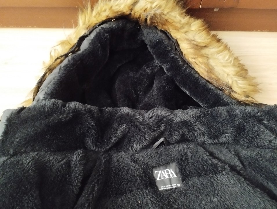 Siyah Kadın Midi Kaban Kürklü Kapüşonlu - Görsel 3