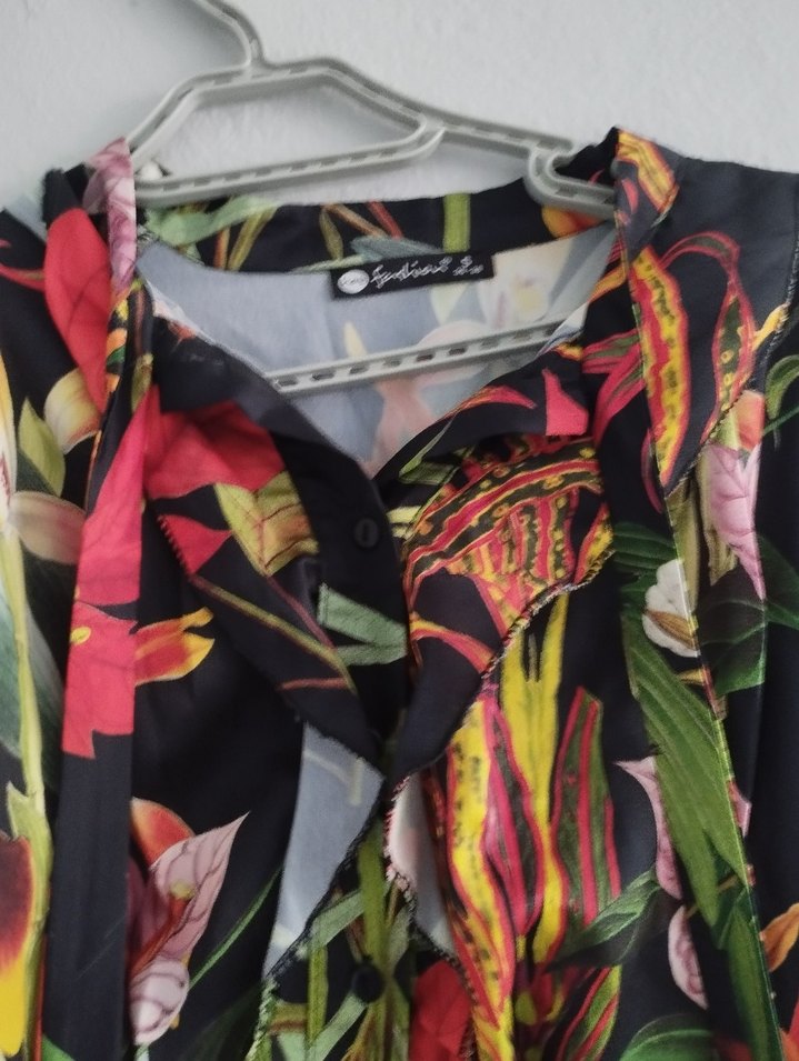 Çiçek Desenli Piliseli Uzun Bohem Elbise - Görsel 3