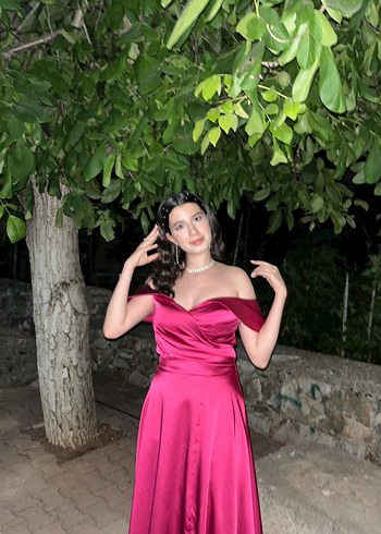 Pembe Uzun Drapeli Straplez Abiye Elbise