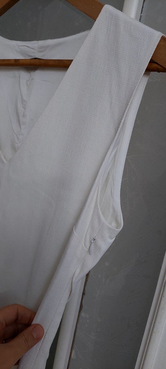 V Yaka Kolsuz beyaz elbise - Görsel 4