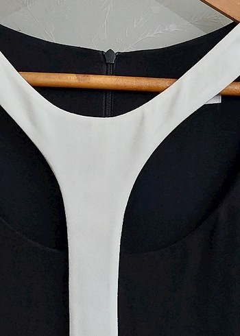 Siyah Beyaz V Yaka Midi Kalem Elbise - Görsel 3