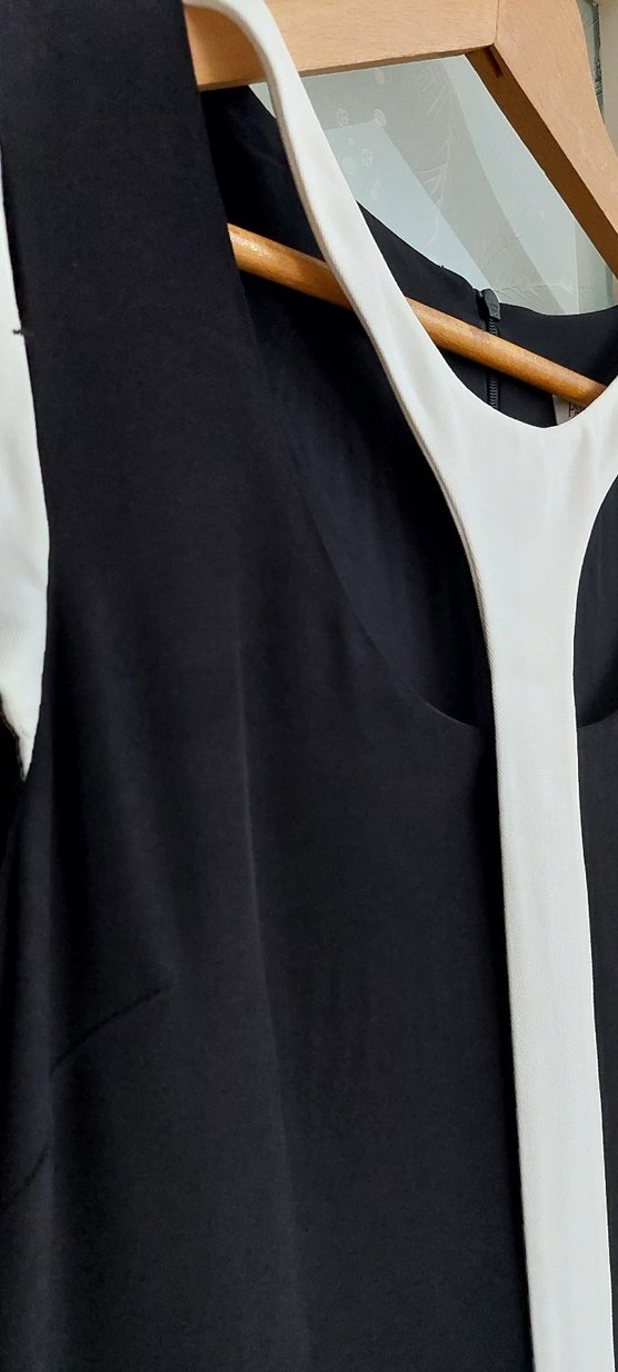 Siyah Beyaz V Yaka Midi Kalem Elbise - Görsel 4