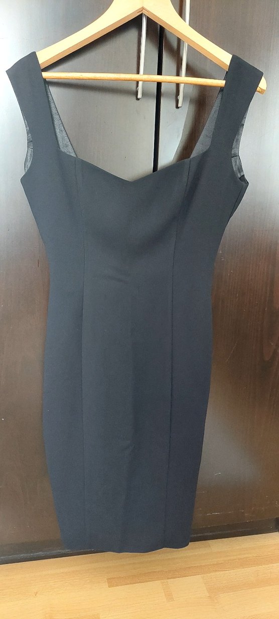 V Yaka Siyah Midi Elbise - Görsel 3