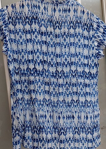 Mavi Batik Desenli v yaka Bluz - Görsel 5