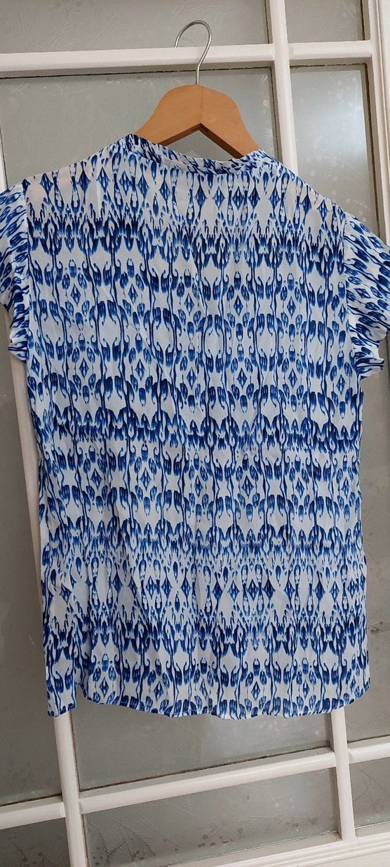 Mavi Batik Desenli v yaka Bluz - Görsel 5