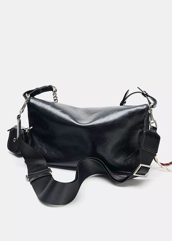 Zara MULTİ CHARM OMUZ ÇANTASI