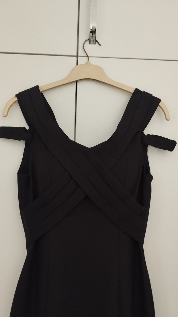 Siyah Uzun Askılı V Yaka Drapeli Abiye Elbise - Görsel 2