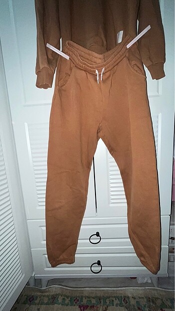 11-12 Yaş Beden kahverengi Renk H&m 11/12 yaş eşofman takımı