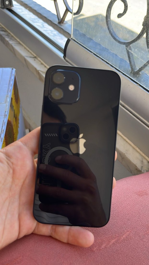 Siyah iPhone 12 yd - Görsel 4