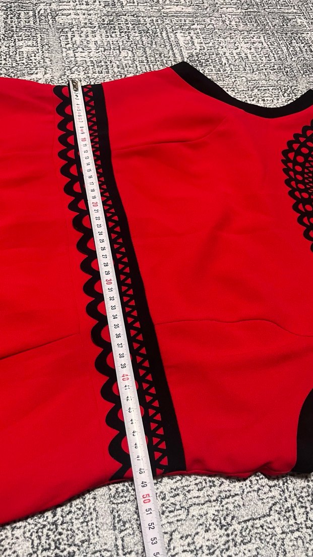 Nakışlı Kırmızı elbise - Görsel 4