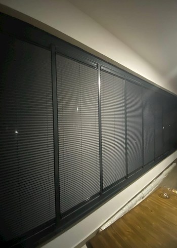 antrasit gri plisell ve uyumlu kasası