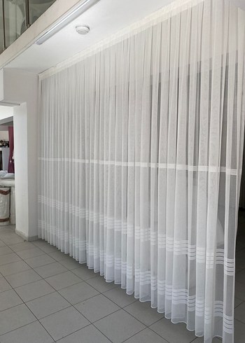 Beyaz Düz Tül Etek Ucu ve 3 sıra Yatay Şeritli Tül