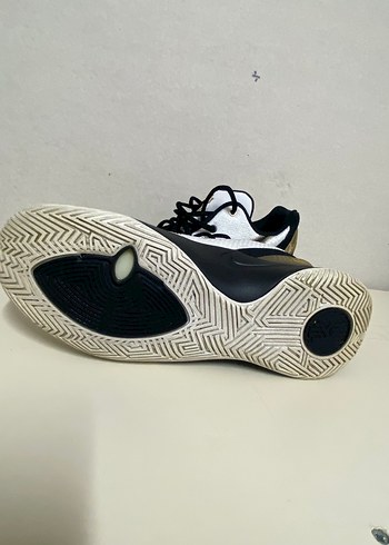 Nike Kyrie Flaytrap 2 Basketbol Ayakkabısı - Görsel 3