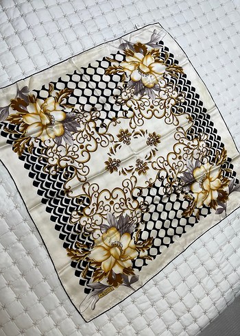 Armine ipek başörtü - Görsel 3