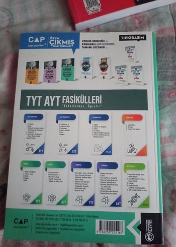 Pastel Yeşil Ruj