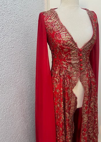 36 Beden Kırmızı Desenli Uzun Kollu Henna Elbise