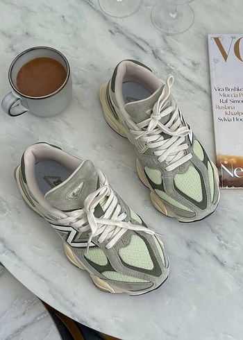 New Balance 9060 Olivine