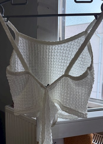 Beyaz Crop - Görsel 2