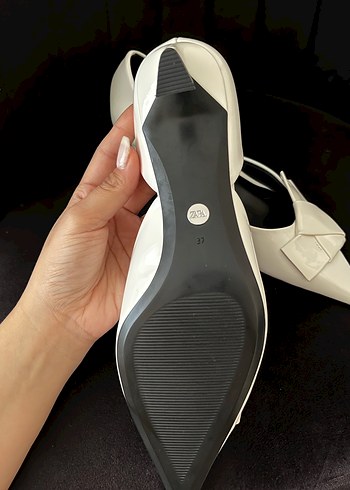 Zara Zara beyaz Sivri Stiletto