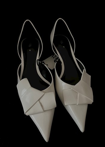 Zara beyaz Sivri Stiletto