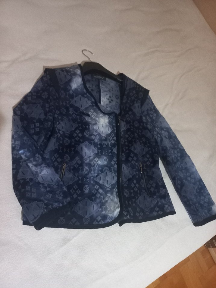 Kadın Mavi Batik Desenli Denim Ceket - Görsel 3