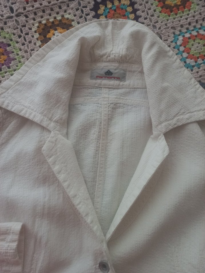 Düğmeli Beyaz Keten Kadın Blazer - Görsel 3