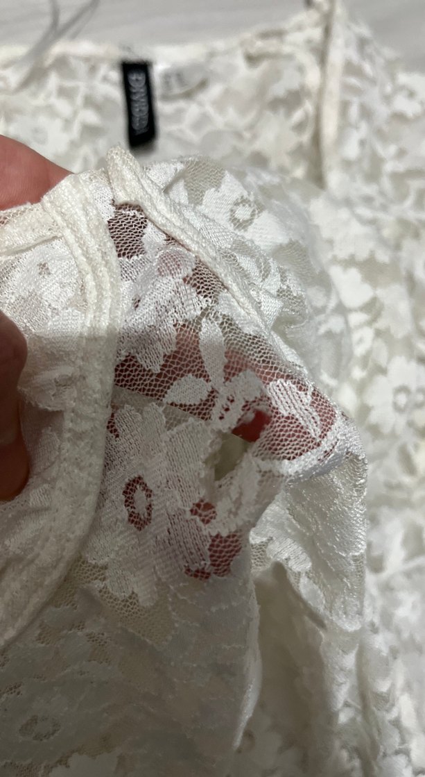 Dantel Detaylı Beyaz Mini Büstiyer - Görsel 3