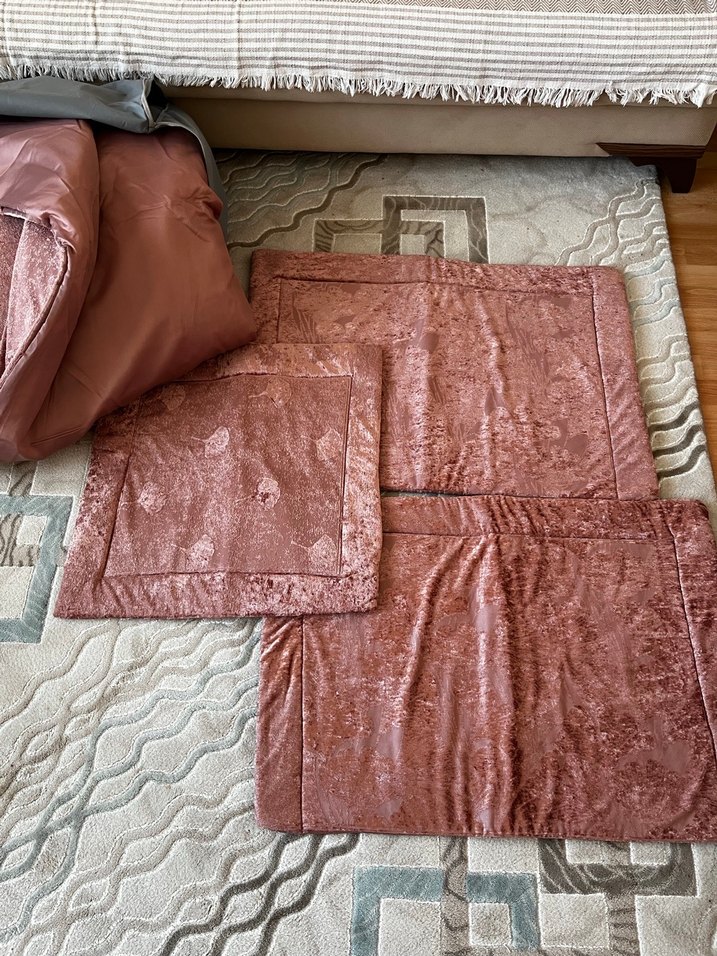 Pembe saten uyku seti Yatak Örtüsü - Görsel 2