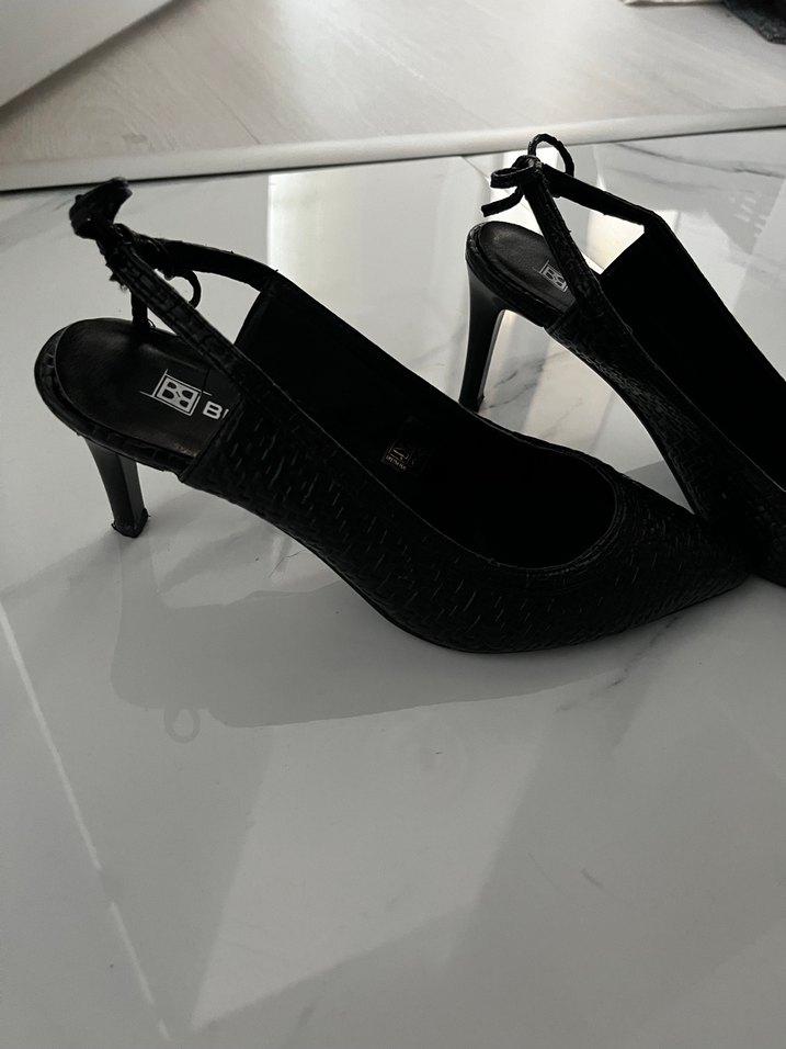 Siyah Yılan Desenli Topuklu Kadın Ayakkabı - Görsel 3