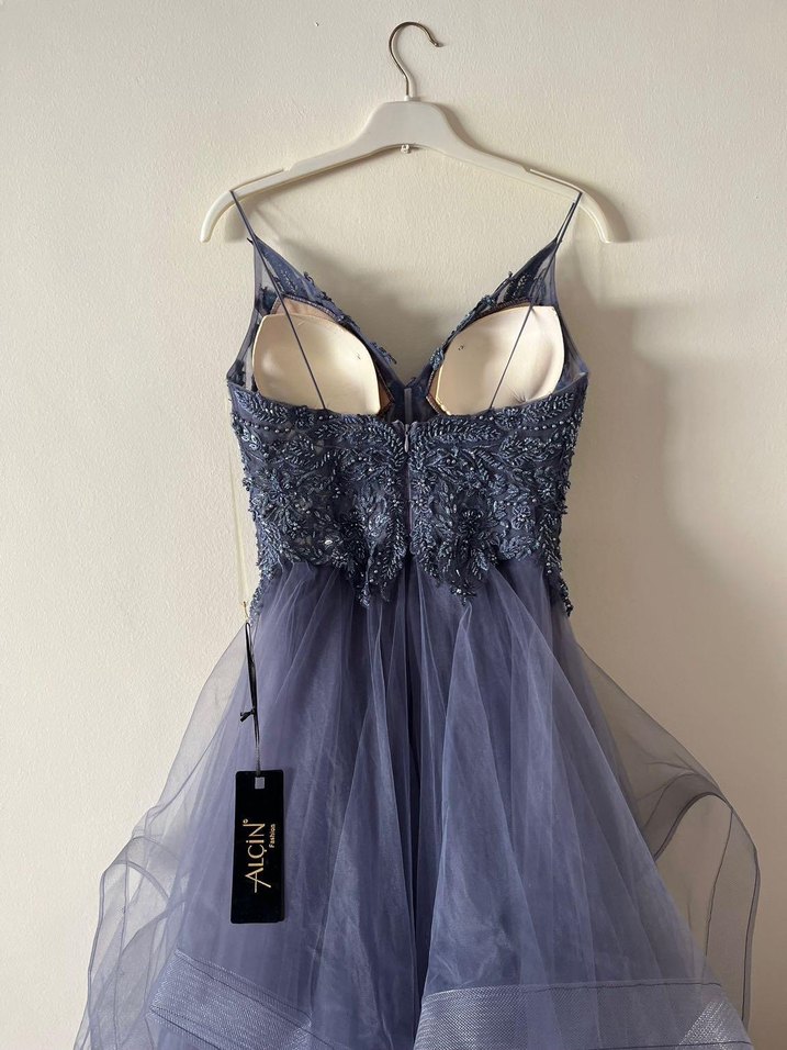 Uzun Askılı Mor Dantelli Fırfırlı Abiye Elbise - Görsel 2