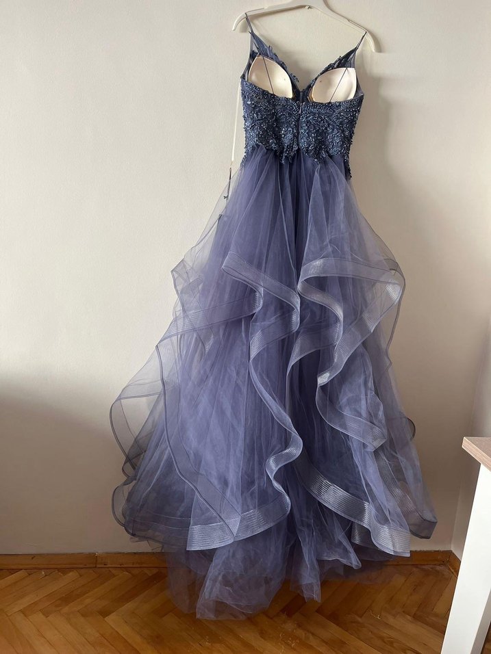 Uzun Askılı Mor Dantelli Fırfırlı Abiye Elbise - Görsel 3