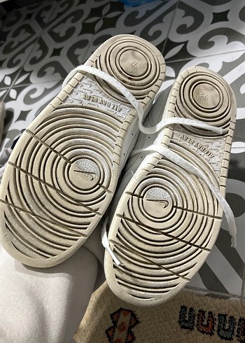 Beyaz Bağcıklı Kadın Spor Ayakkabısı - Görsel 4