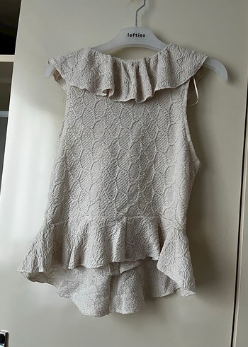 Nakışlı Volanlı Kolsuz V Yaka Kadın Bluz - Görsel 3