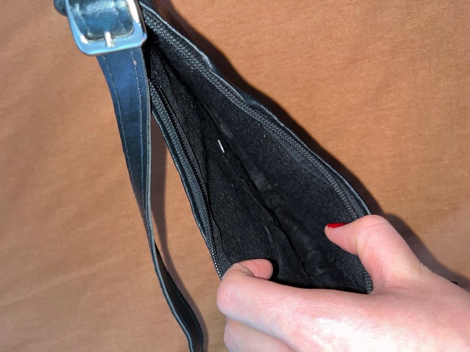 Fermuarlı Siyah Deri Kadın Çanta - Görsel 3