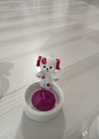 Beyaz Renkli Köpek Figürlü Mumluk - Görsel 3