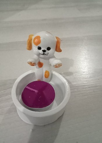 Beyaz Renkli Köpek Figürlü Mumluk - Görsel 2