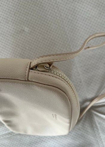 Pull and Bear Bej Çapraz Çanta
