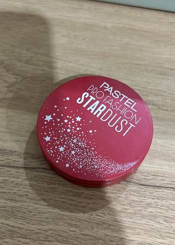 Pastel Parlak Kırmızı Pastel Stardust Allık