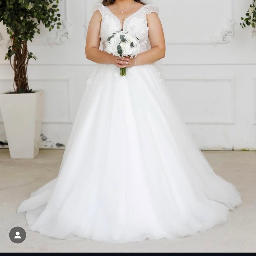 V Yakalı Beyaz A Kesim Gelinlik - Görsel 3