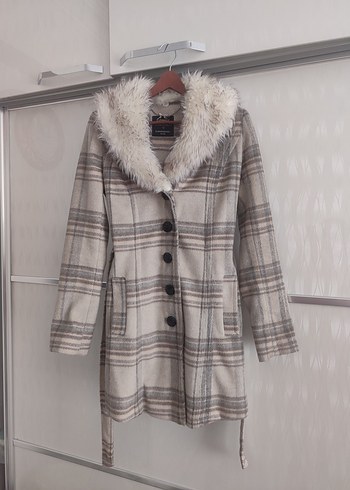 Kürk Detaylı Bej Kareli Midi Kadın Kaban - Görsel 2