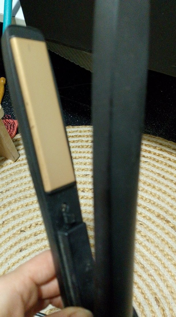 Bej Renkli Saç Düzleştirici - Görsel 4