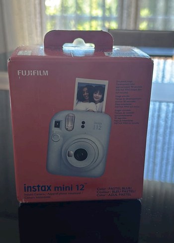 Fujifilm Instax Mini 12