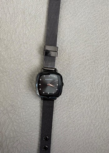 Beden Siyah Kemerli Minimalist kol Saati