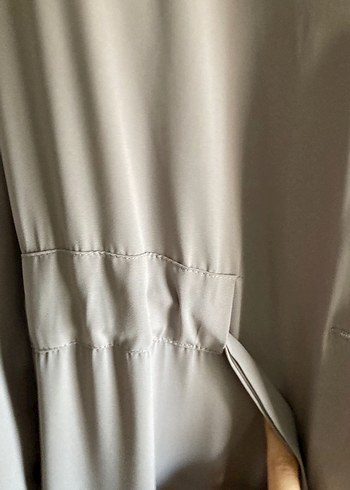 Suud Gri Uzun Düğmeli Kapan - Görsel 3