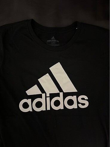 m Beden siyah Renk Adidas logo tshirt