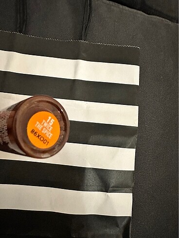 Beden Nyx Duck plump parlatıcı