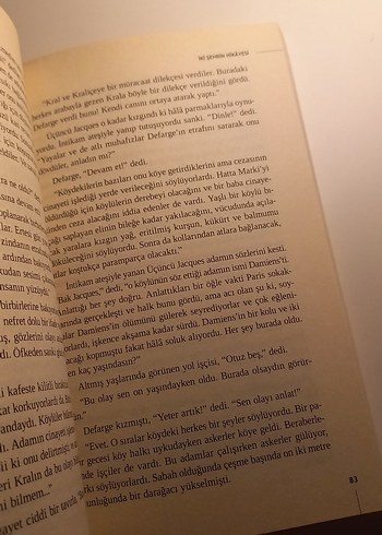  Beden Charles Dickens - İki Şehrin Hikayesi